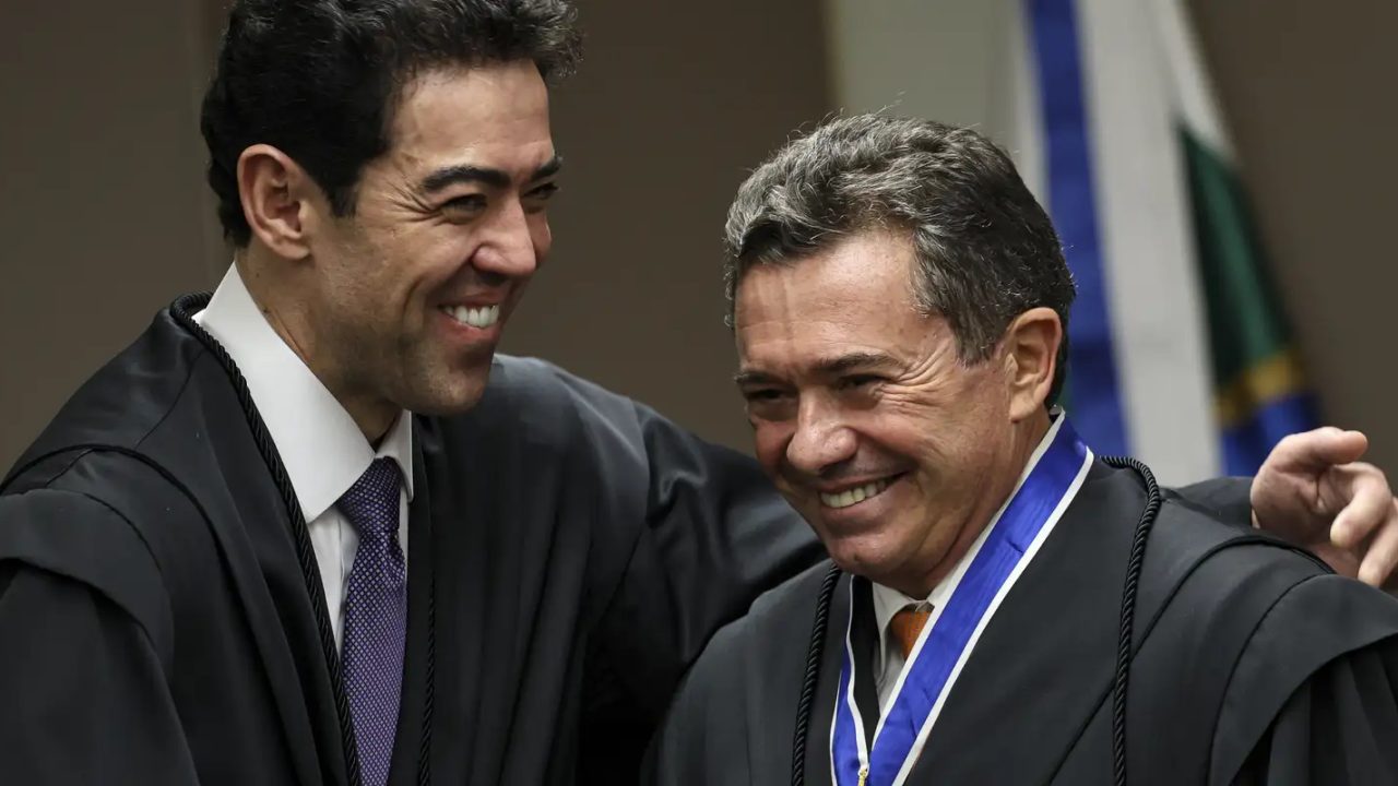 Políticos eleitos com contas julgadas irregulares pelo TCU