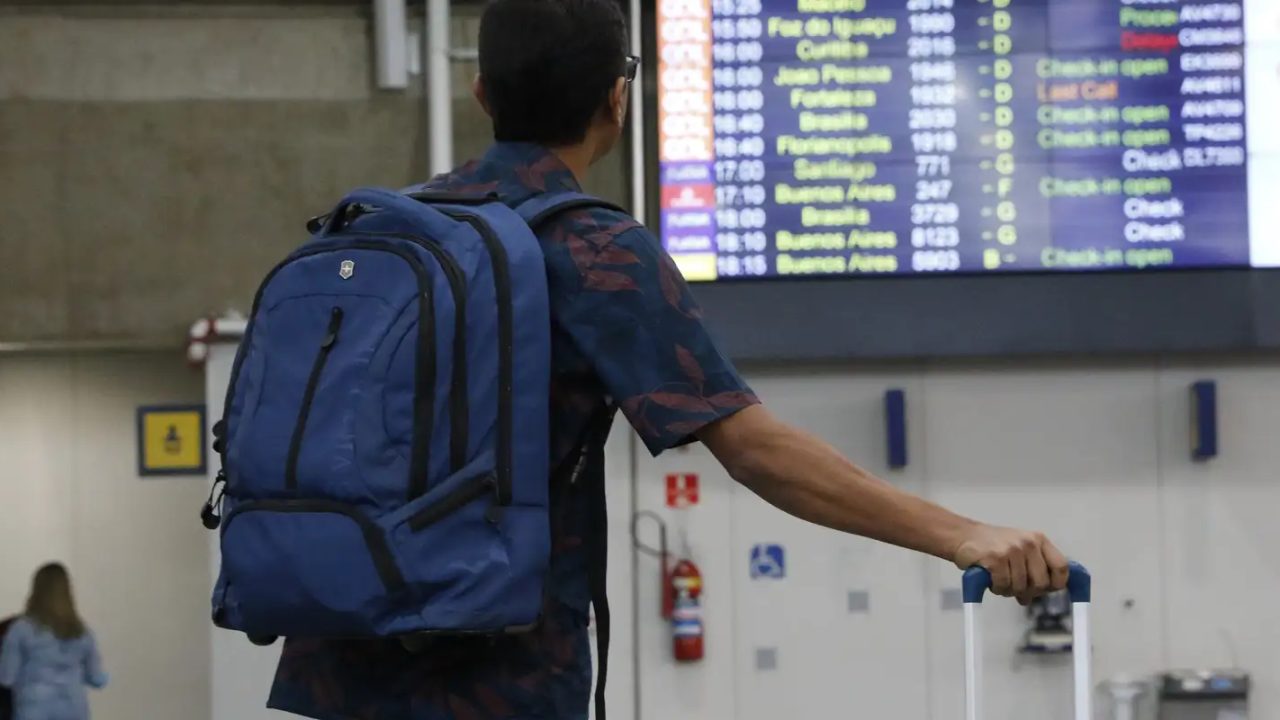 Terminal do Aeroporto Internacional Tom Jobim (Galeão) em operação
