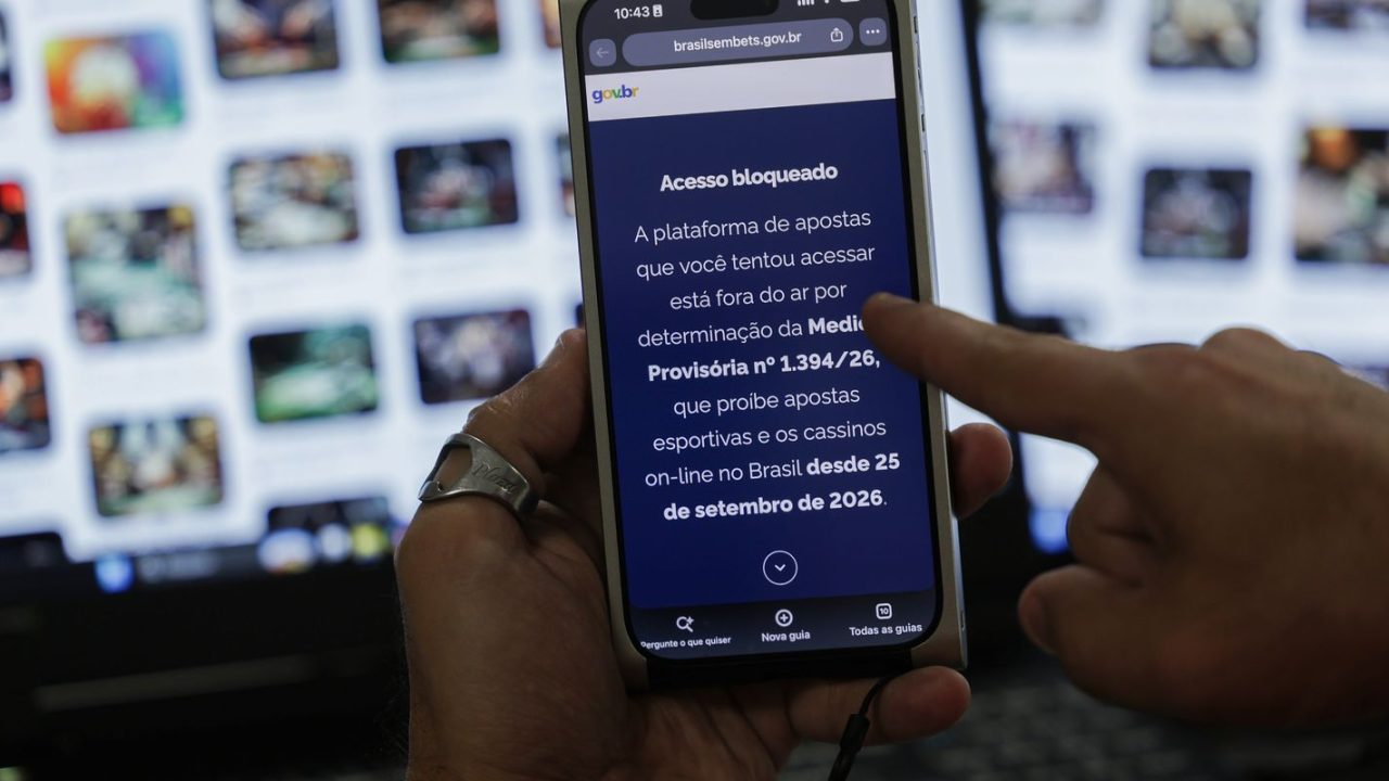 Gráfico mostrando aumento de afastamentos por vício em jogos de 2023 a 2025