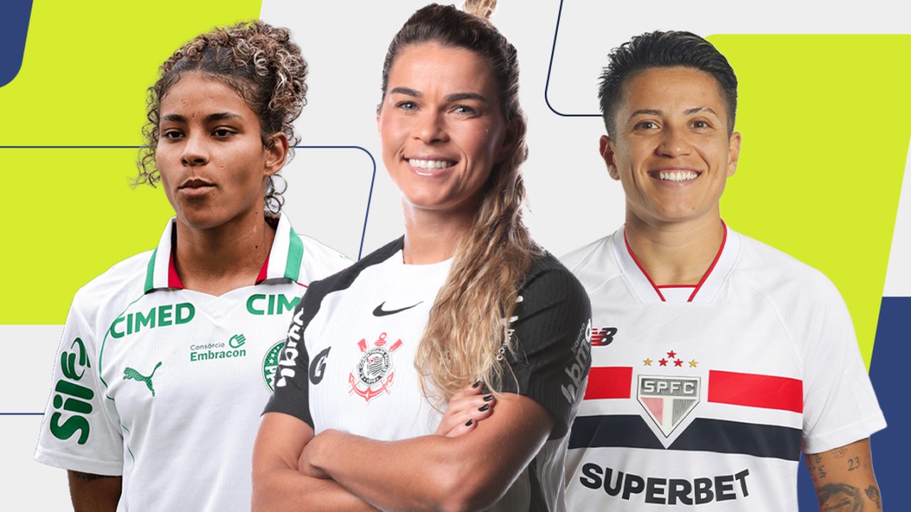 Jogadoras Bia Menezes, Raissa Bahia e Tamires em ação no futebol feminino
