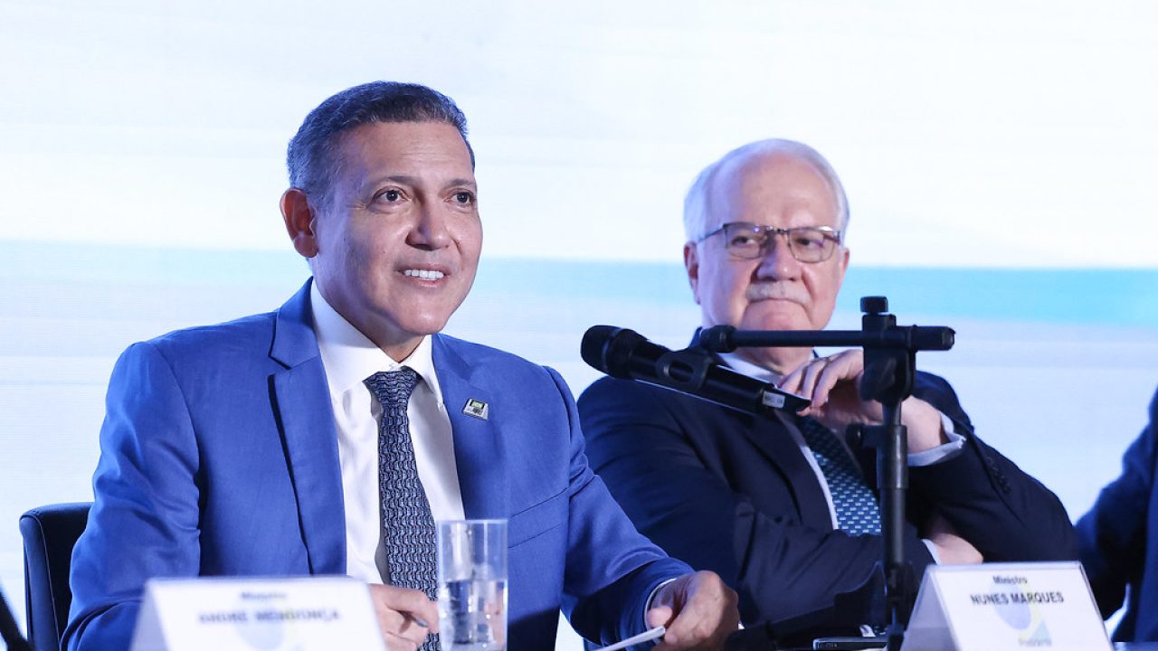 Plenário do Tribunal Superior Eleitoral em sessão