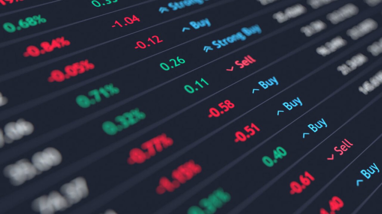 Tela de negociação mostrando cotação do dólar em reais