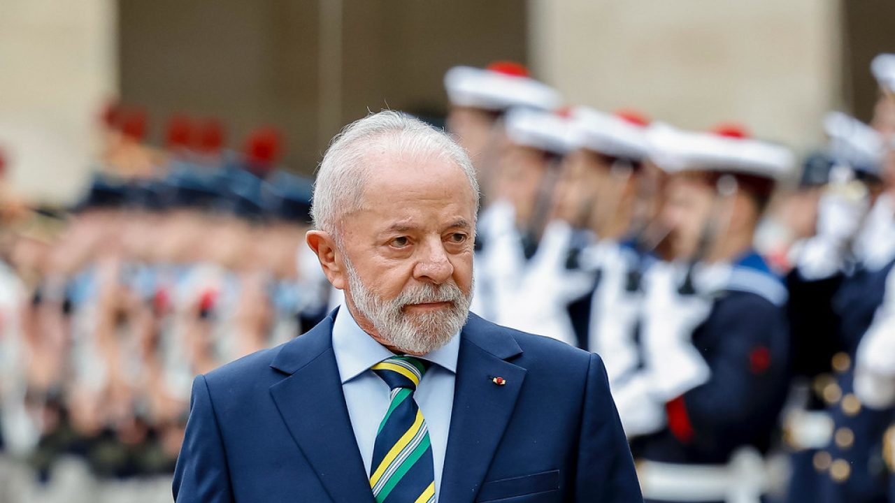 Presidente Lula discursando no Palácio do Planalto em 13 de outubro de 2026