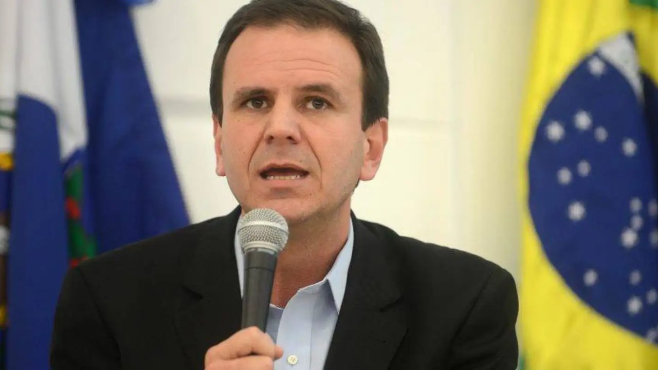 Eduardo Paes em campanha para governador do Rio de Janeiro