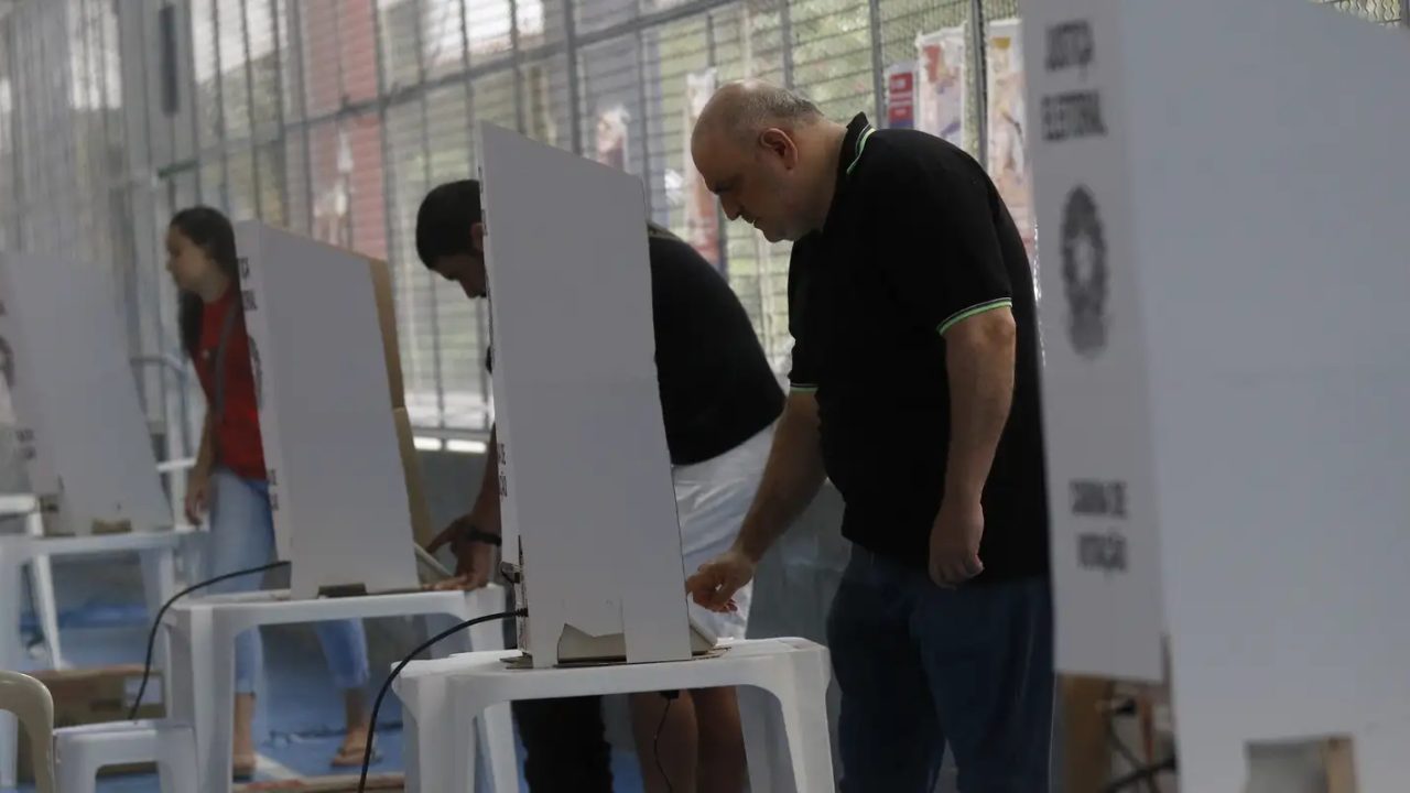 Tela do aplicativo e-título mostrando opção onde votar