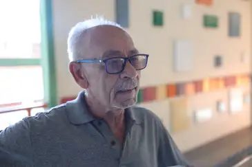 Brasília (DF) 25/10/2026 Eleitores chegam para votar em colégio da Cidade Estrutural, Região Administrativa de Brasília. O aposentado Francisco Vieira Gomes, fala com a Agência Brasil