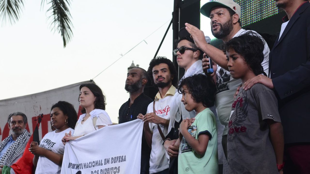 Gráfico de apoio à redução da maioridade penal entre eleitores de Flávio Bolsonaro e Lula