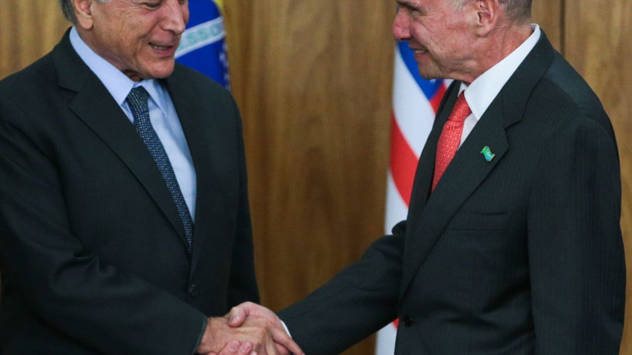 Embaixadores estrangeiros reunidos em Brasília para discutir reconhecimento de resultados eleitorais