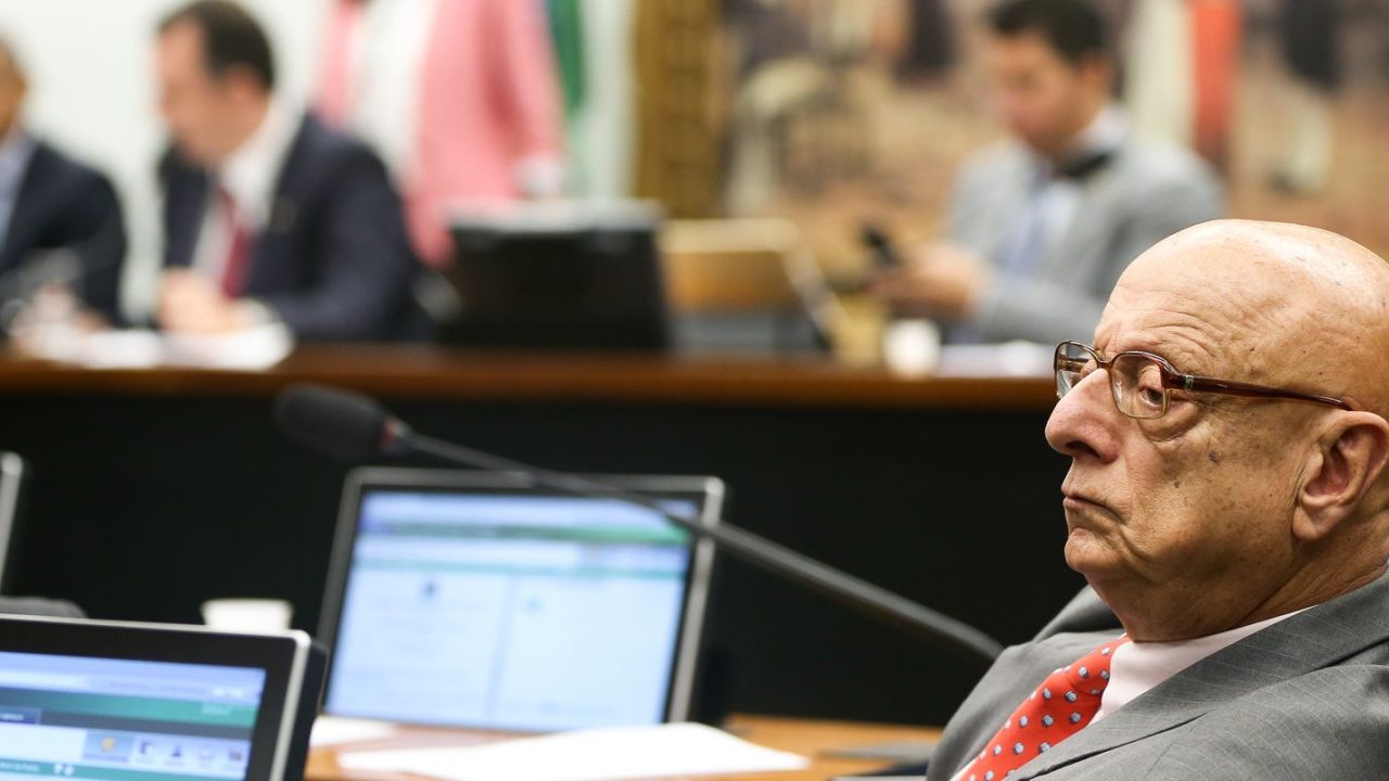 Gilmar Mendes publica mensagem lamentando derrota de Esperidião Amin ao Senado