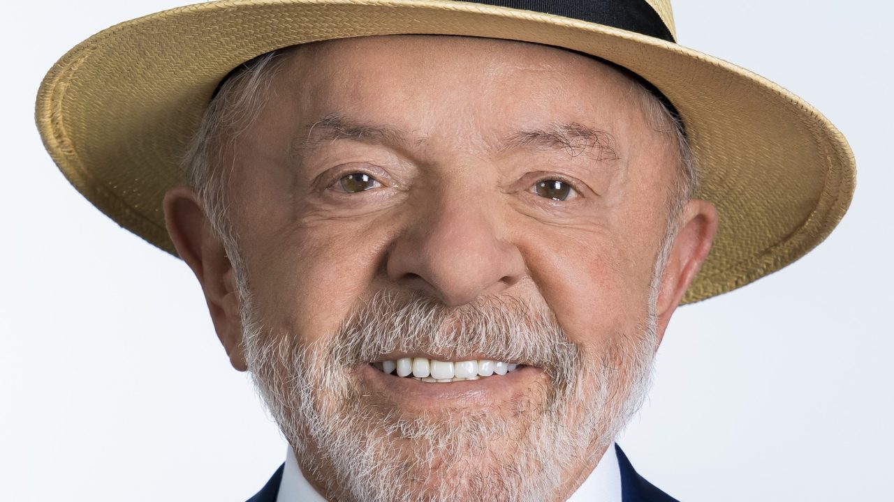 Tela da B3 mostrando queda do Ibovespa após a reeleição de Lula