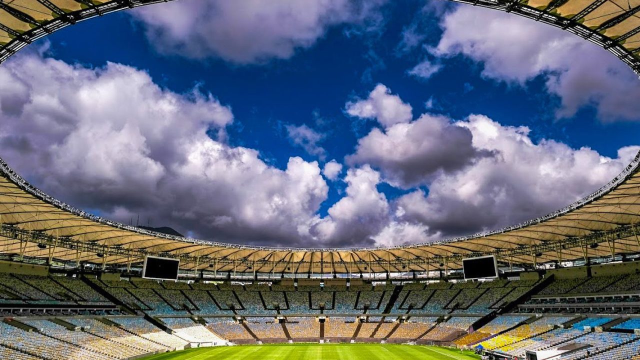 Estádio Maracanã vazio, local inicialmente previsto para a semifinal entre Vasco da Gama e Boca Juniors