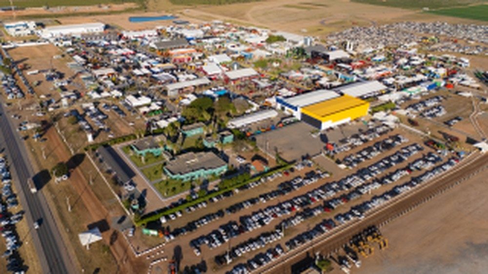 Vista aérea do complexo da Bahia Farm Show em Luís Eduardo Magalhães
