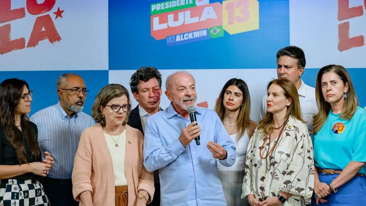 Lula em pronunciamento sobre a PEC 6x1