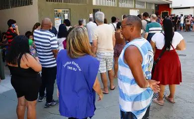 Rio de Janeiro (RJ), 04/10/2026 – Eleitores votam em seções eleitorais na Igreja Metodista, em Vila Isabel.