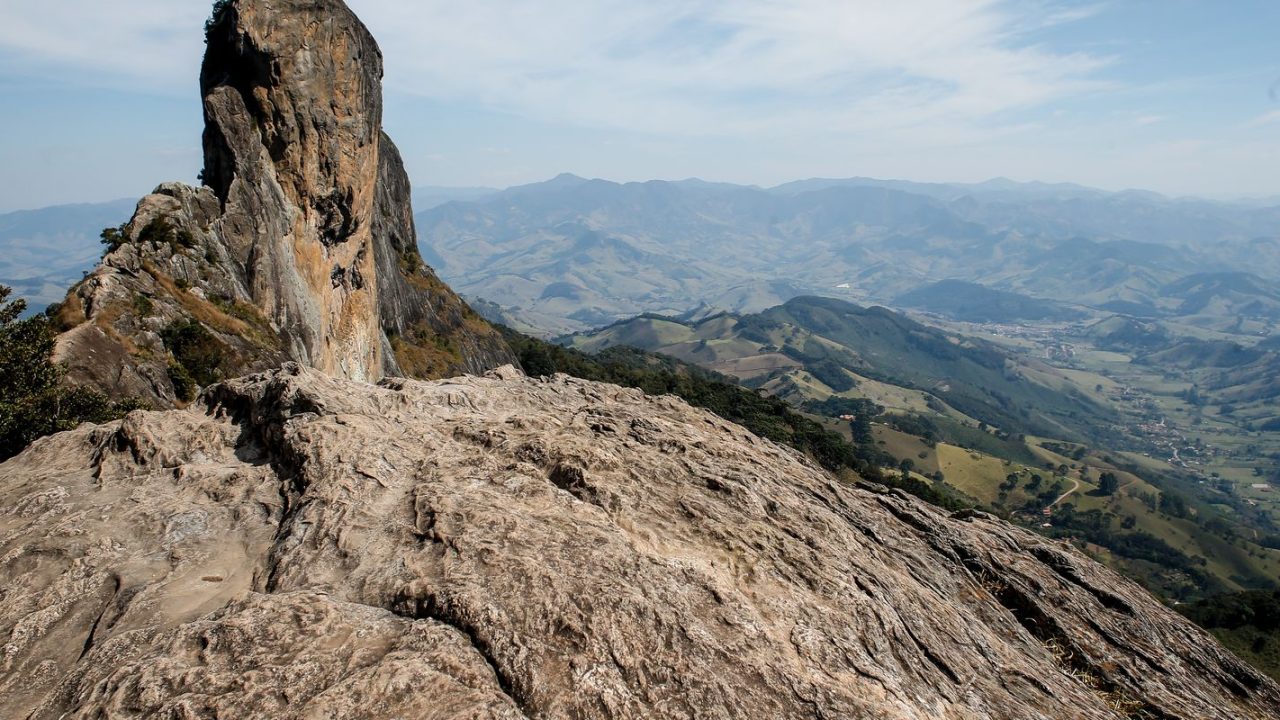 Vista da Serra do Curral, cartão‑postal de Belo Horizonte
