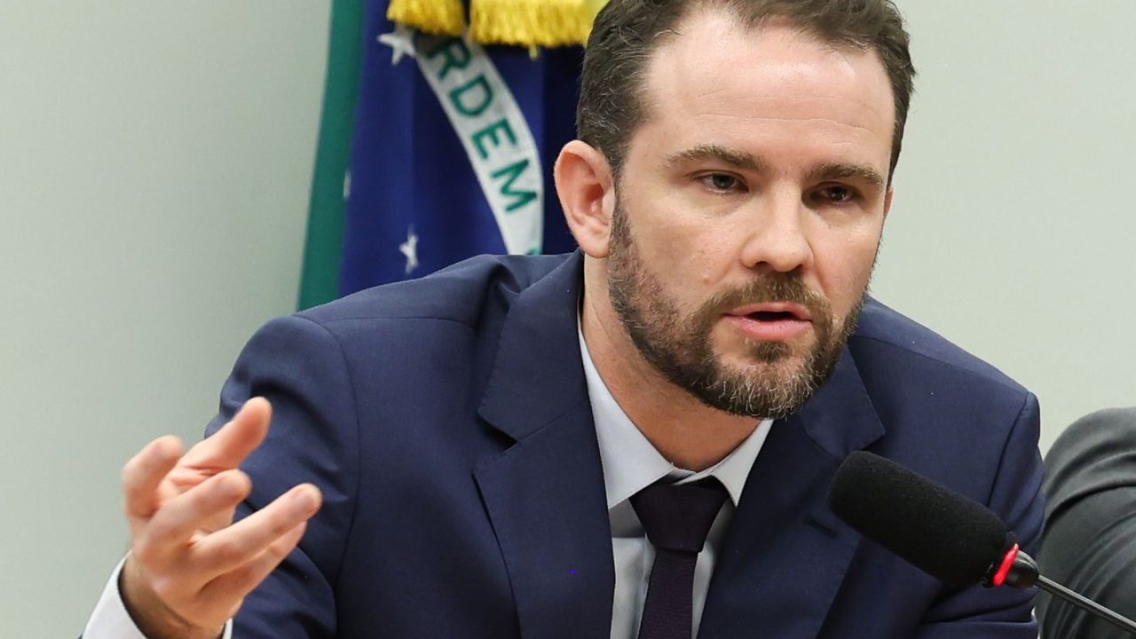 Ministro da Fazenda Dario Durigan em entrevista coletiva