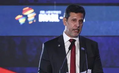 Brasília (DF), 25/05/2026 - O ministro da Educação, Leonardo Barchini, participa da cerimônia de abertura do 1º Fórum de Reitores Brasil-África.