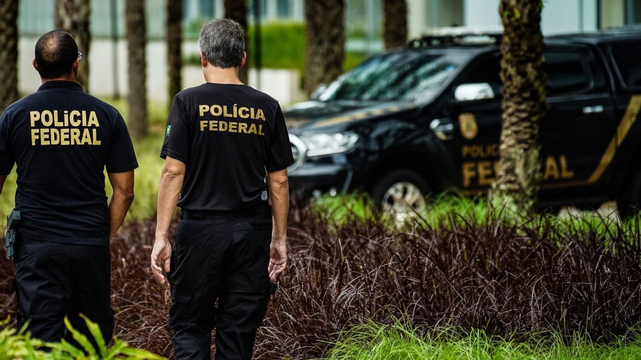 Plenário da Comissão de Constituição e Justiça do Senado votando a PEC da Segurança Pública