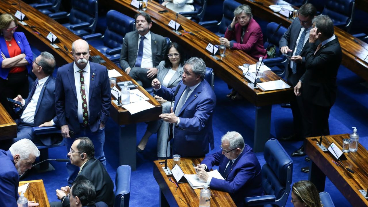 Plenário do Senado Federal durante votação de proposta legislativa