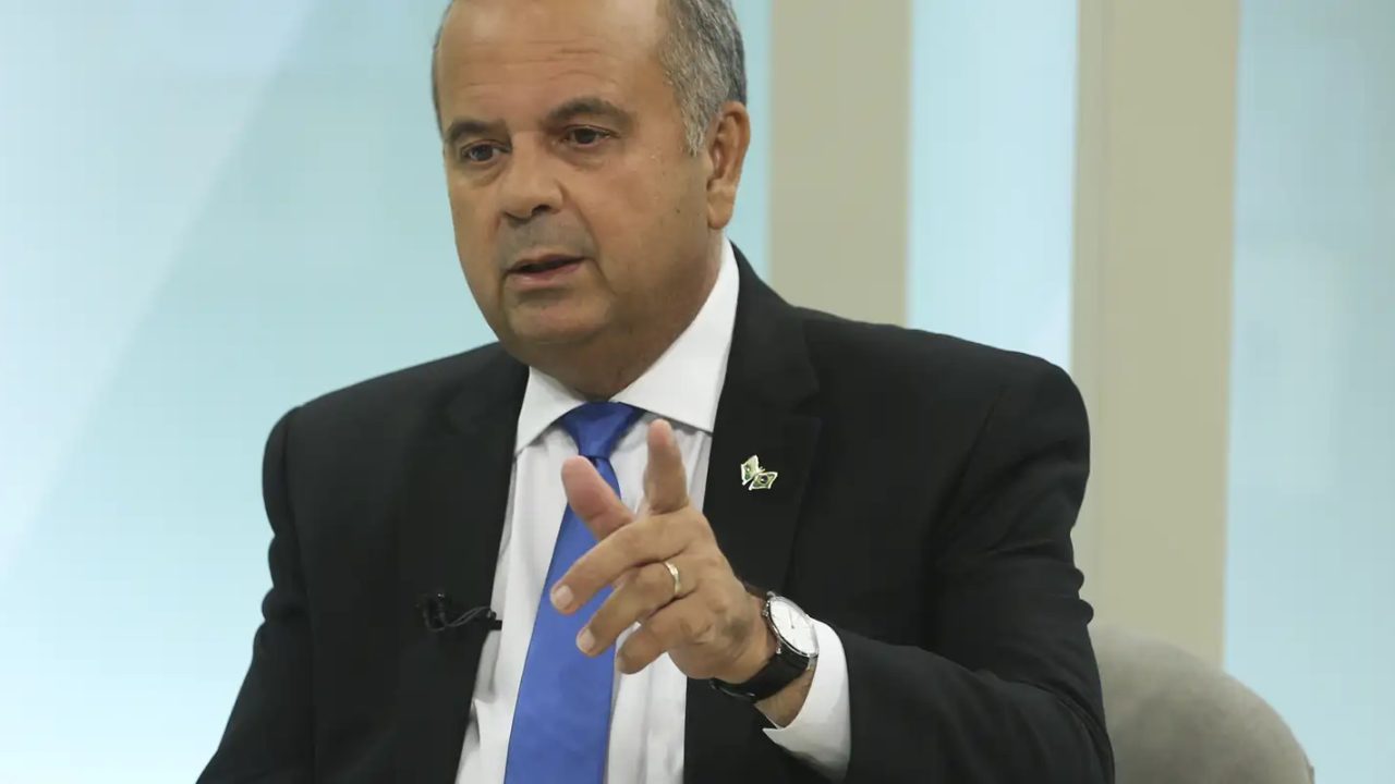 Senador Rogério Marinho em entrevista no Senado Federal