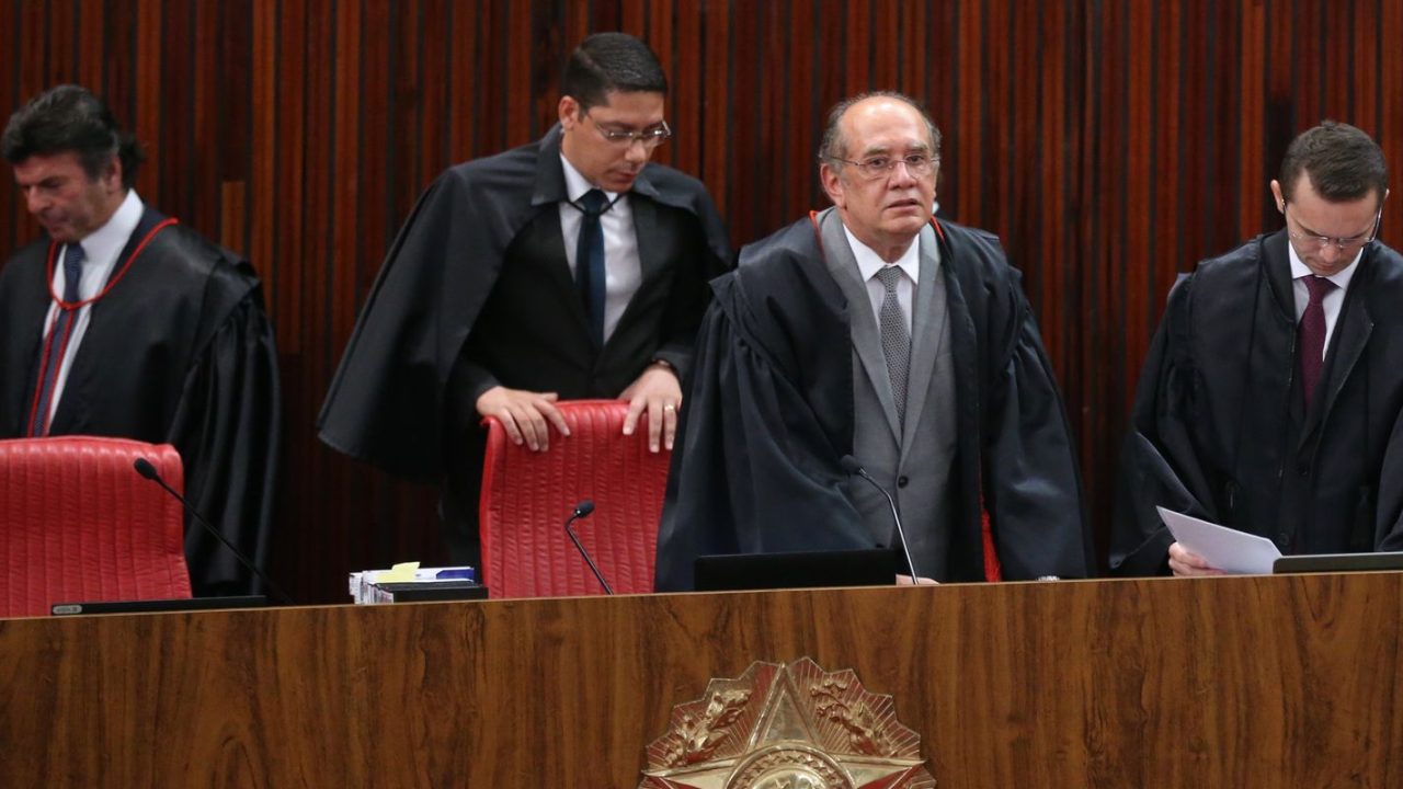 Presidente do TSE Kassio Nunes Marques em sessão plenária